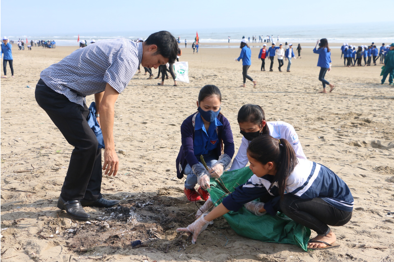 giáo dục nhận thức về vấn nạn ô nhiễm môi trường biển